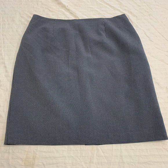 🦚🦚🦚 REQUIREMENTS WOMENS SKIRT SIZE 14 🦚🦚🦚 - Picture 1 of 6